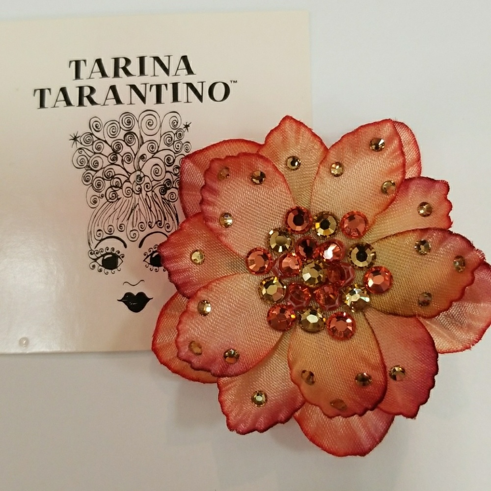 Original Tarina Tarantino mini Flower Hair Clip